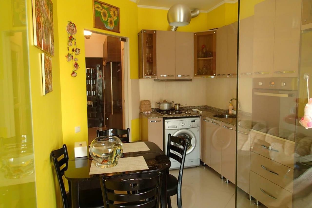 Cocorina Apartment バトゥーミ エクステリア 写真