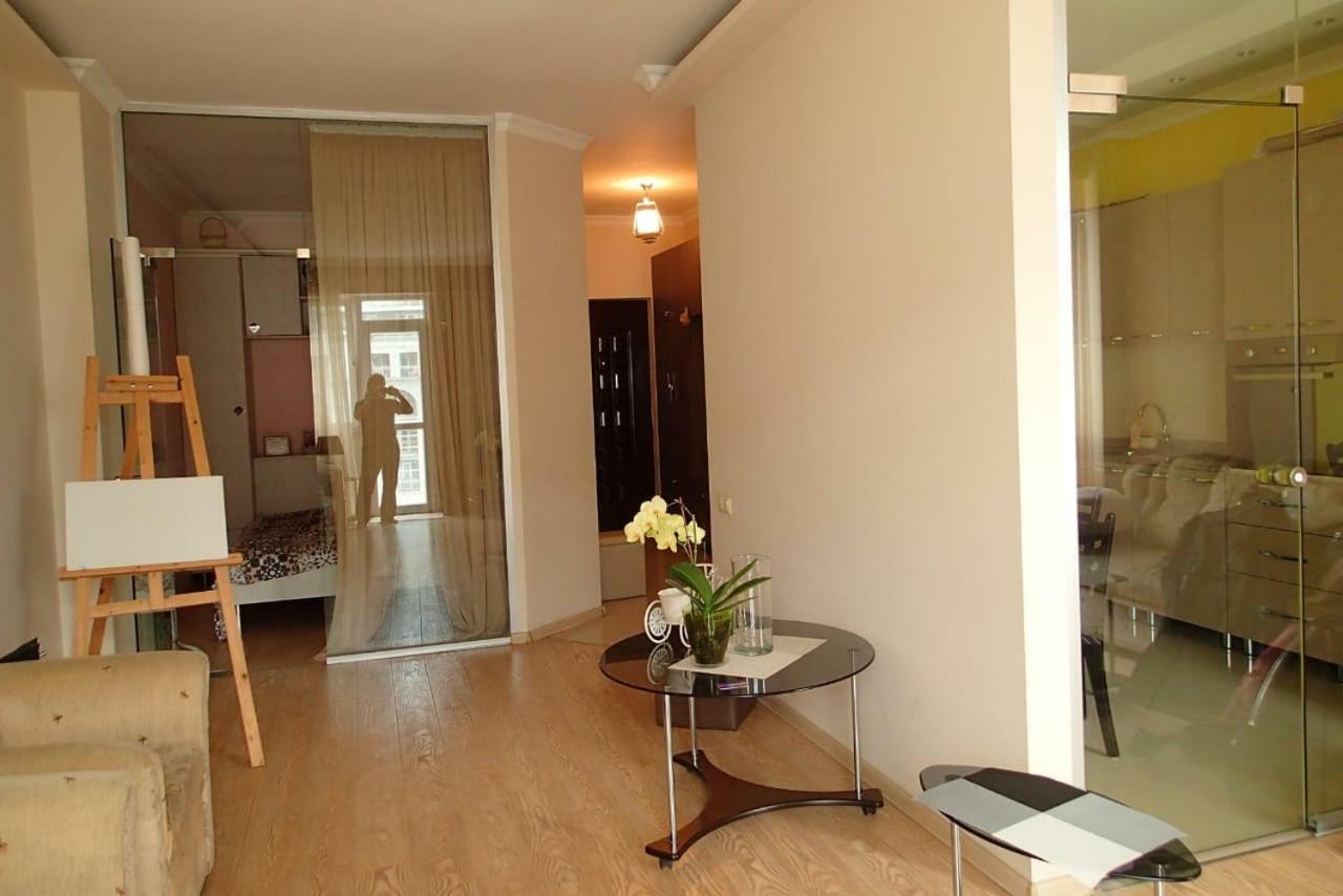 Cocorina Apartment バトゥーミ エクステリア 写真